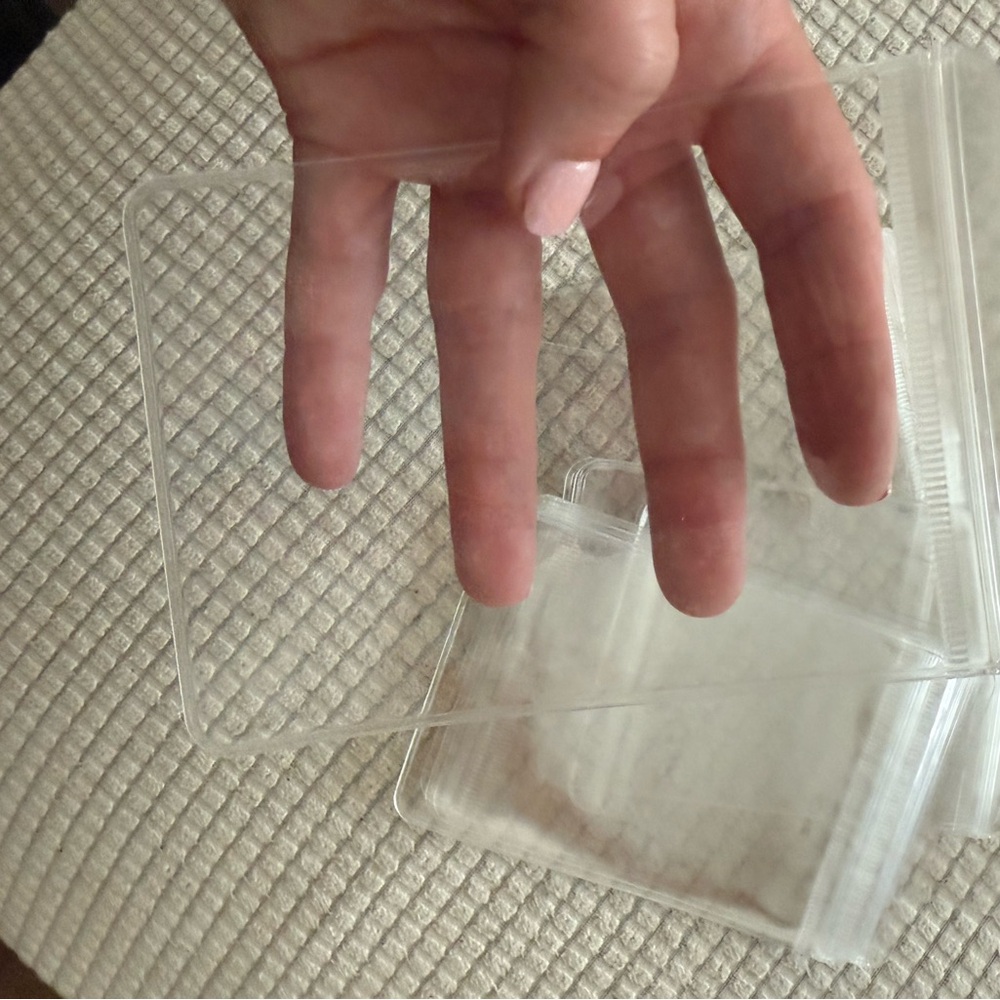 Clear Plastic Storage Bins Set 15+ pcs and 15 small plastic storage baggies - Picture 9 of 10